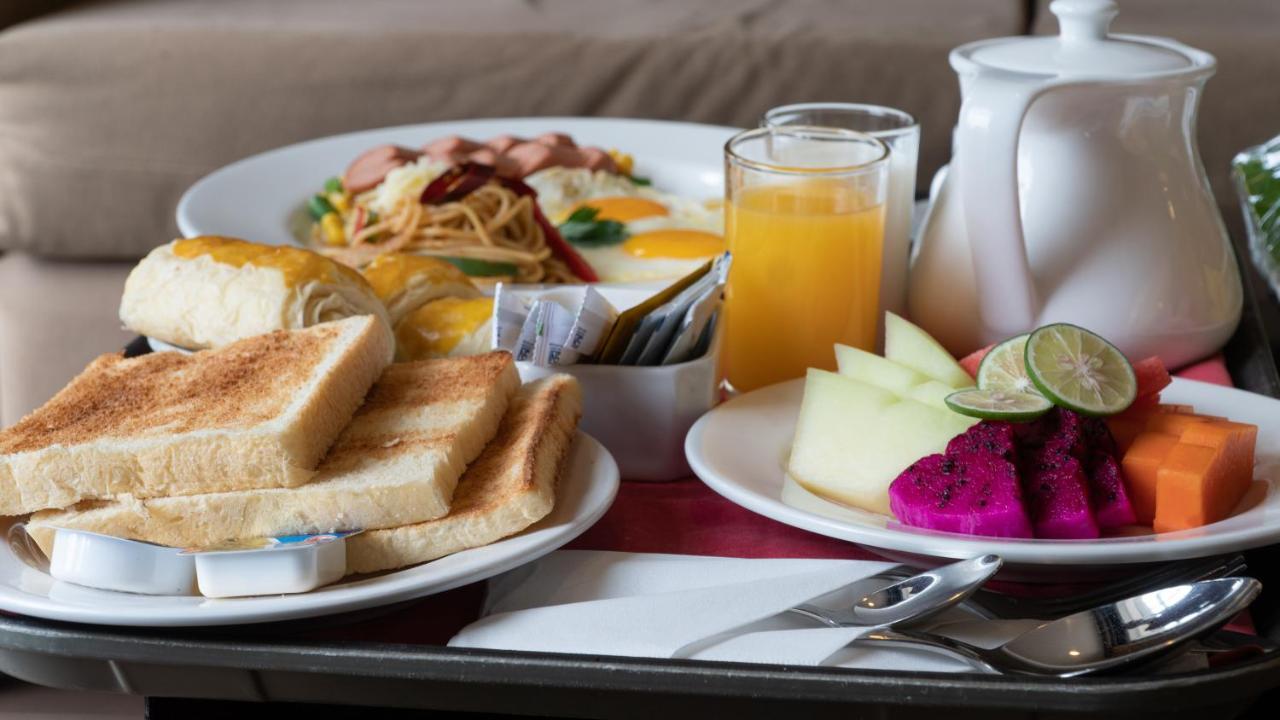 Primebiz Cikarang Hotel Екстериор снимка