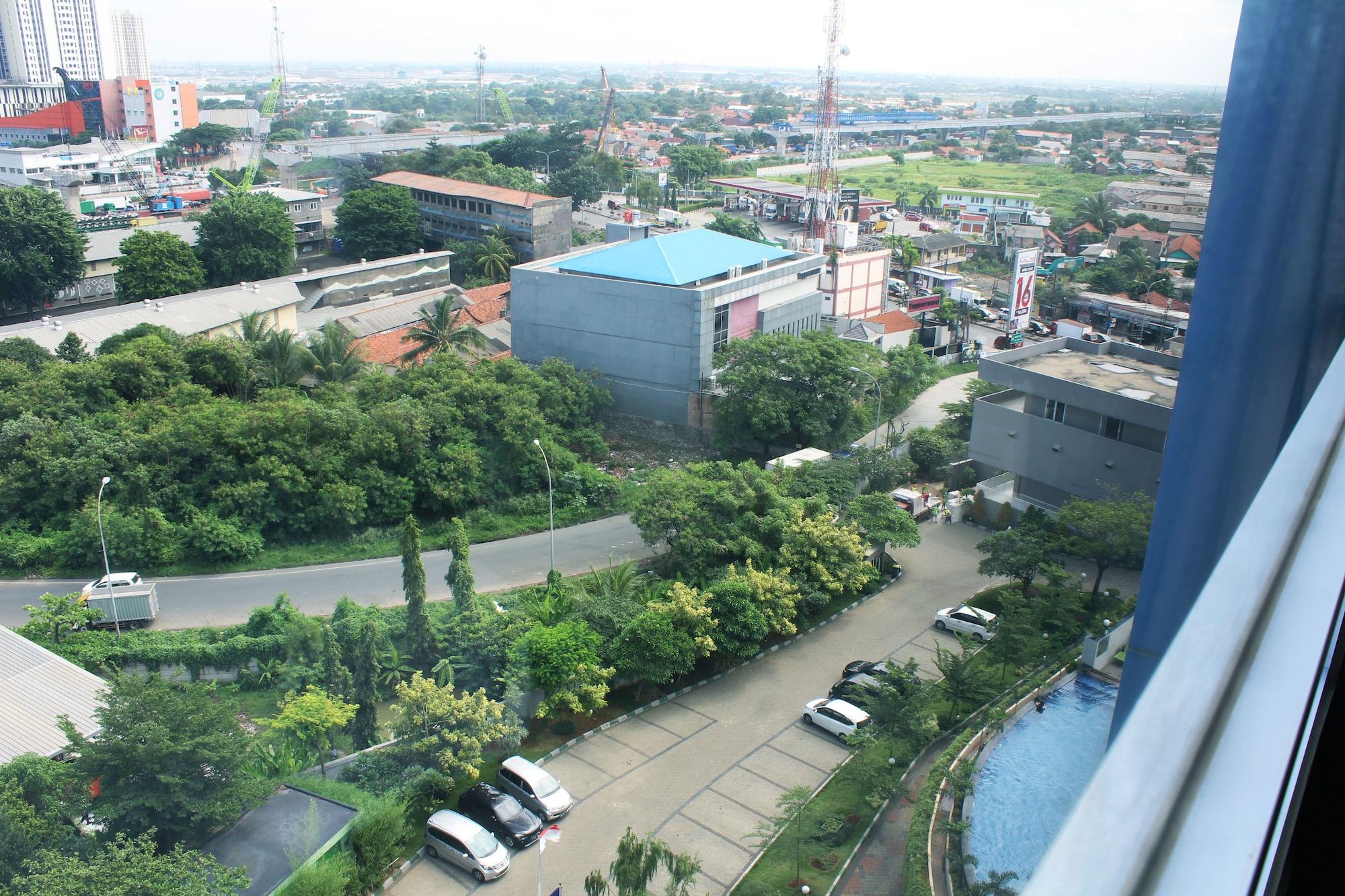 Primebiz Cikarang Hotel Екстериор снимка