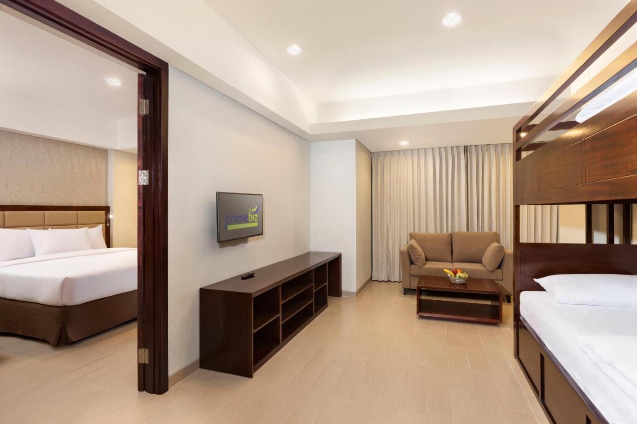 Primebiz Cikarang Hotel Екстериор снимка