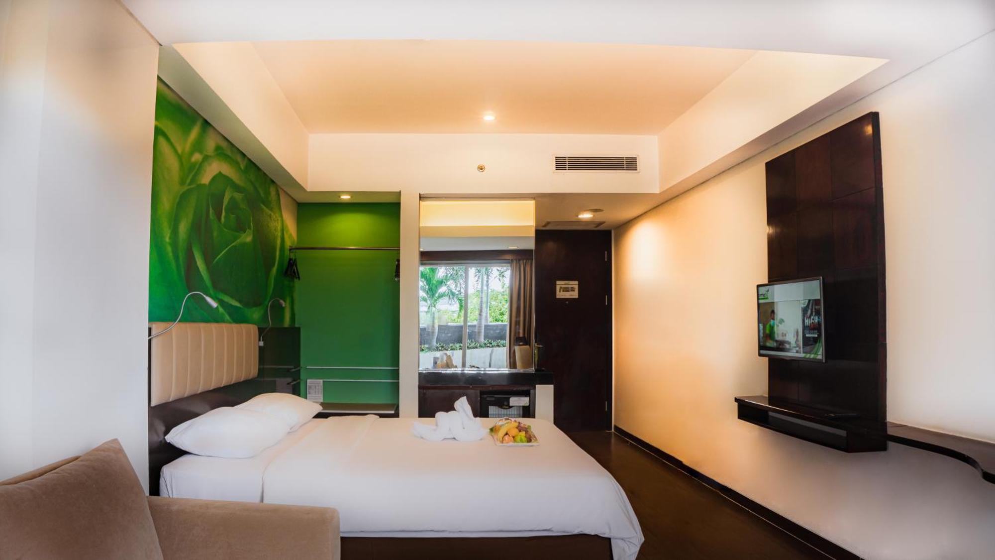 Primebiz Cikarang Hotel Екстериор снимка
