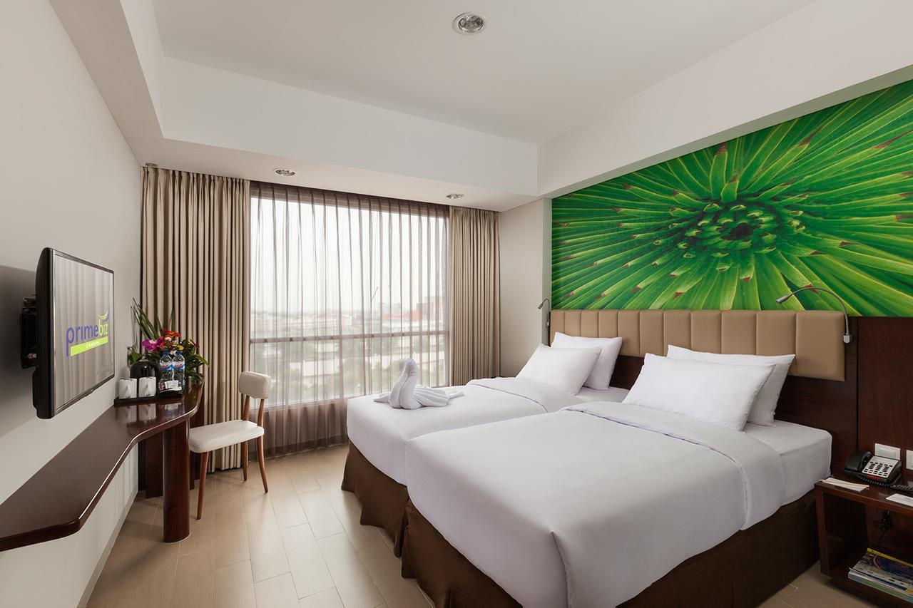 Primebiz Cikarang Hotel Екстериор снимка
